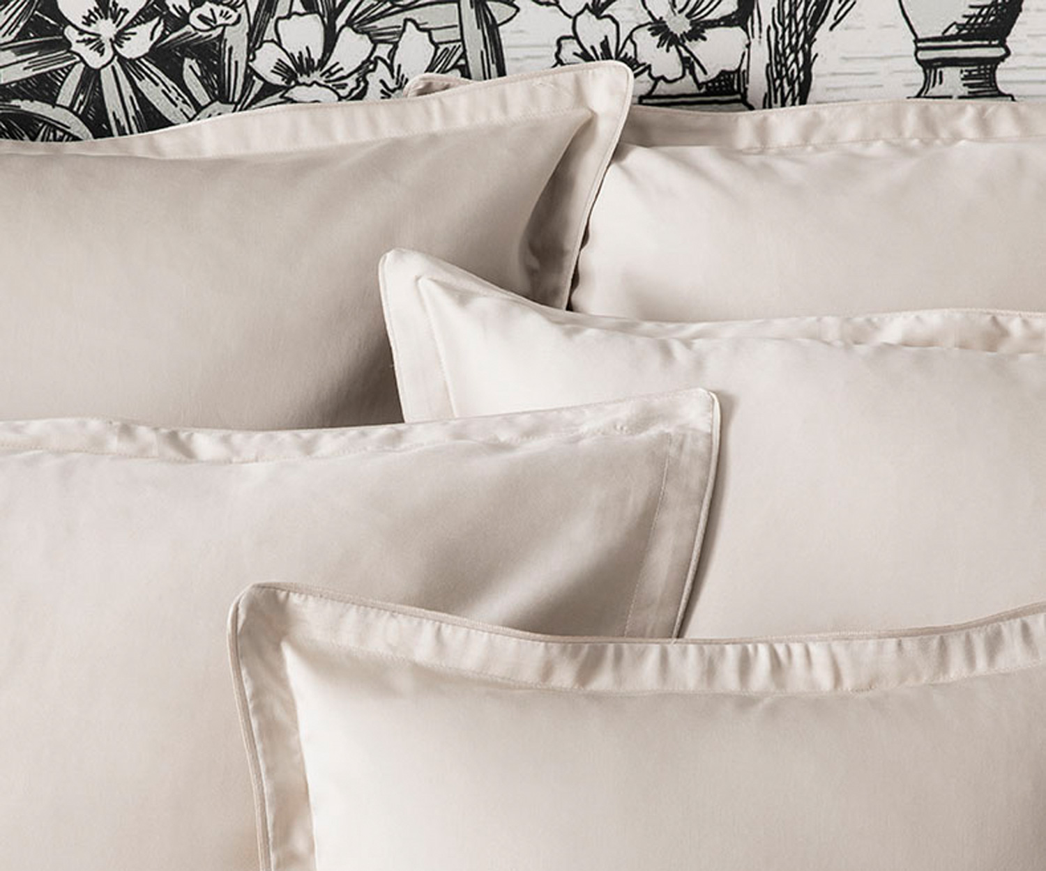 Alexandre Turpault bed linen TEOPHILE LUNE