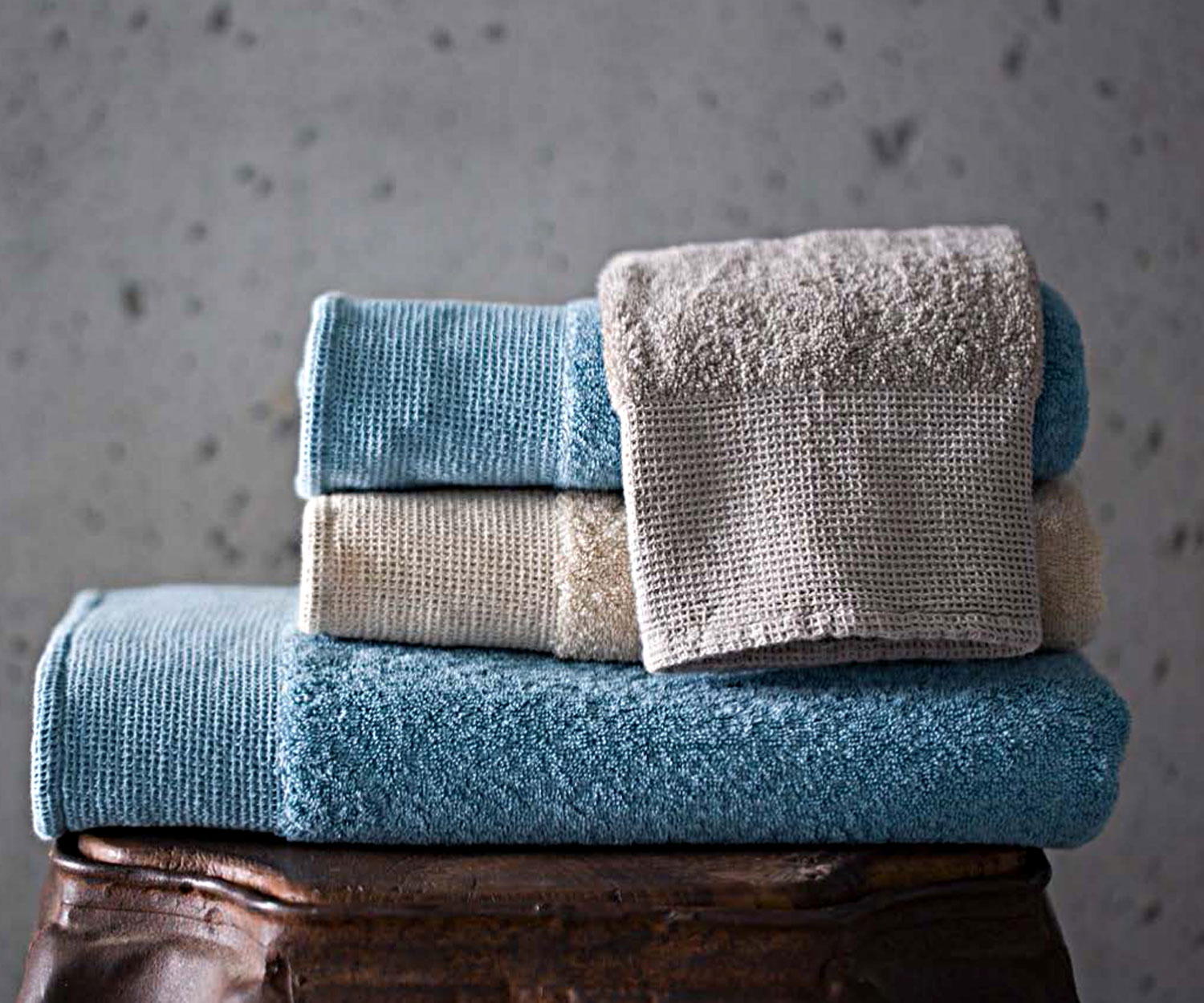 Abyss ABELHA towels