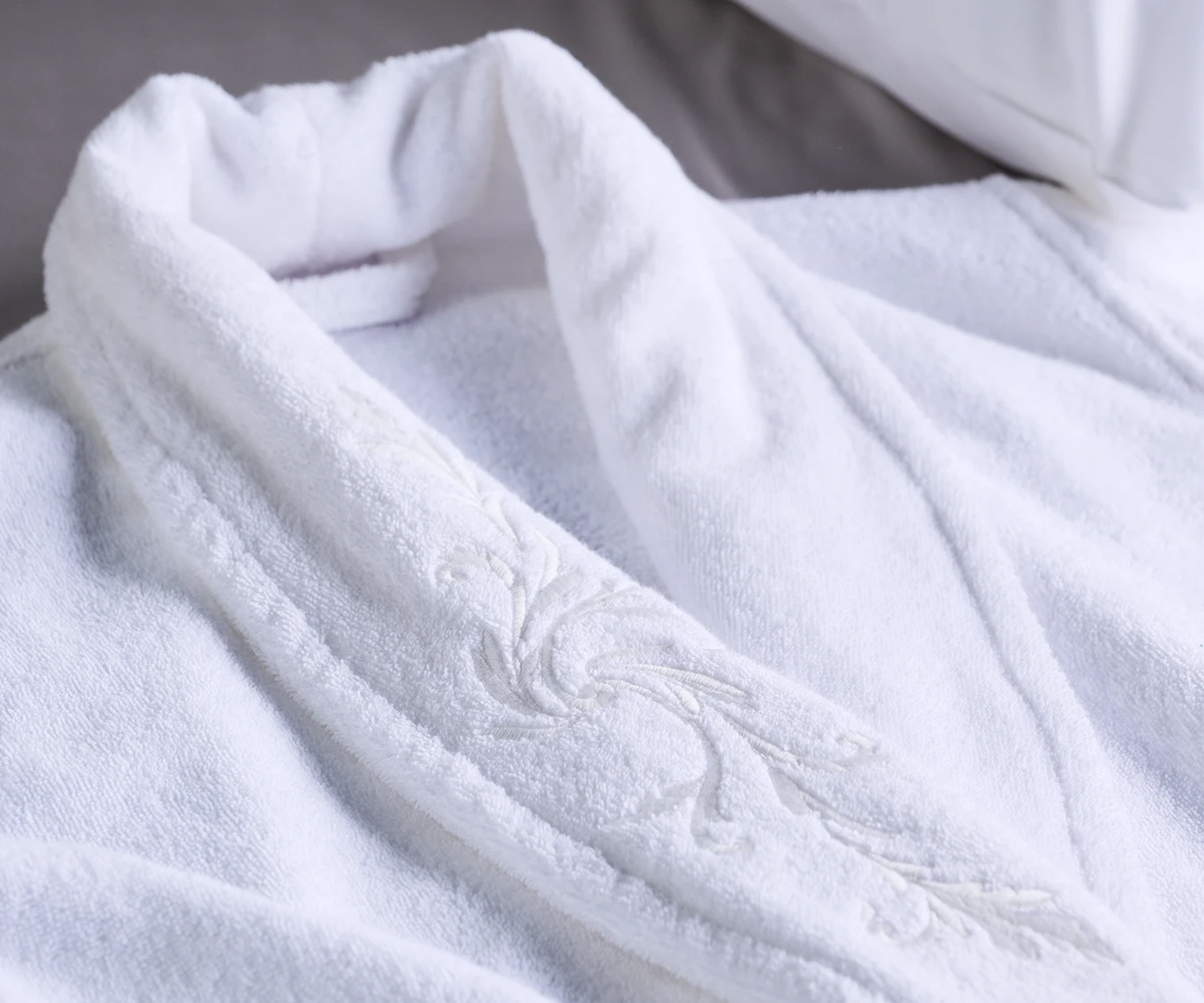 Fischbacher bath robe SNOW LACE