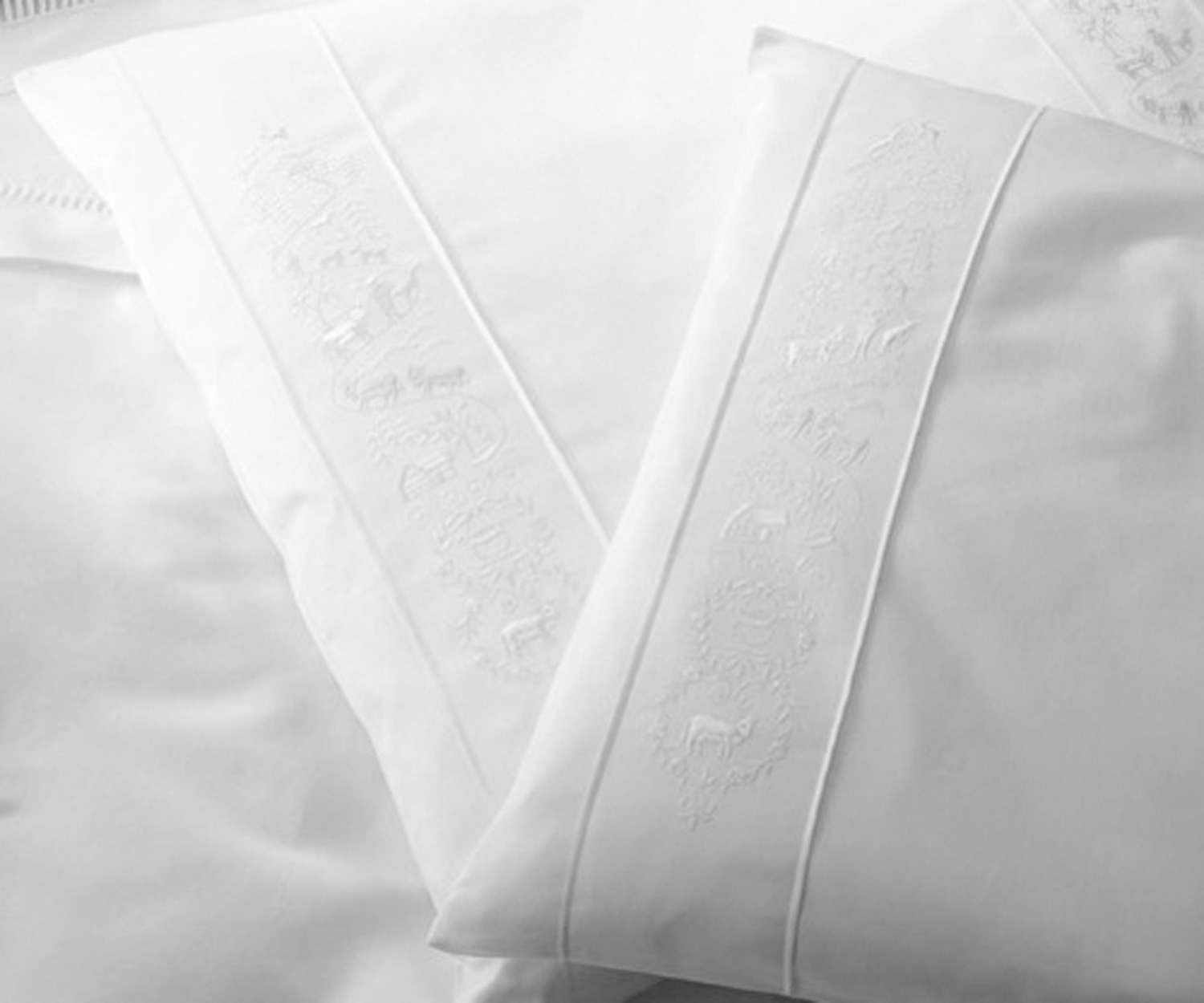 Fischbacher ALPAUFZUG bed linen