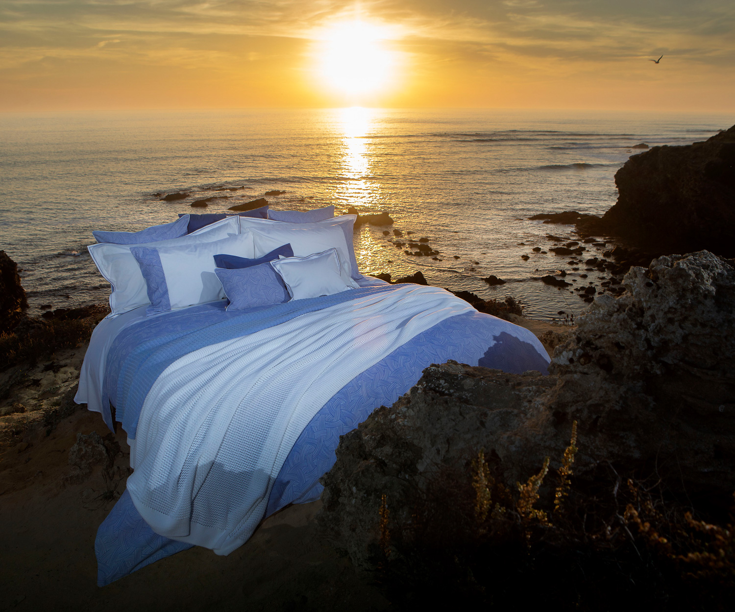 POSEIDON - Satin 850 TC bed linen in 2 colours