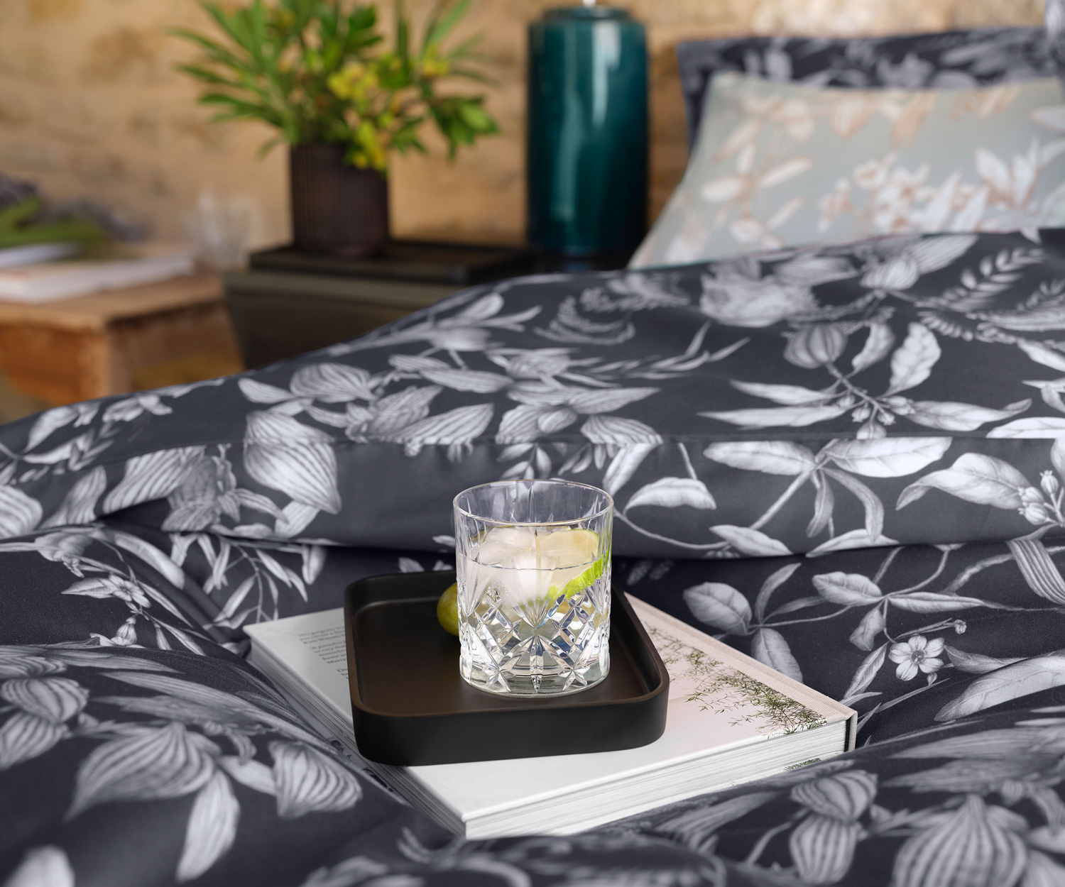 Schlossberg bed linen CALYPSO noir Satin