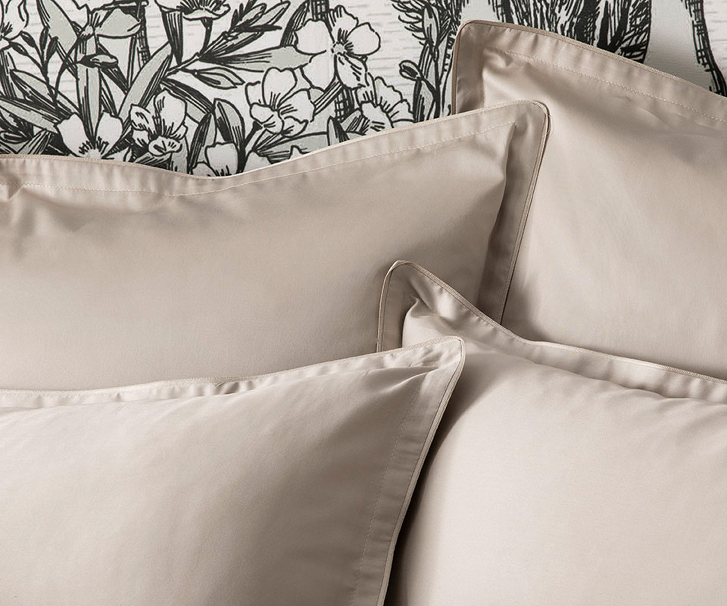 Alexandre Turpault bed linen TEOPHILE GAZELLE