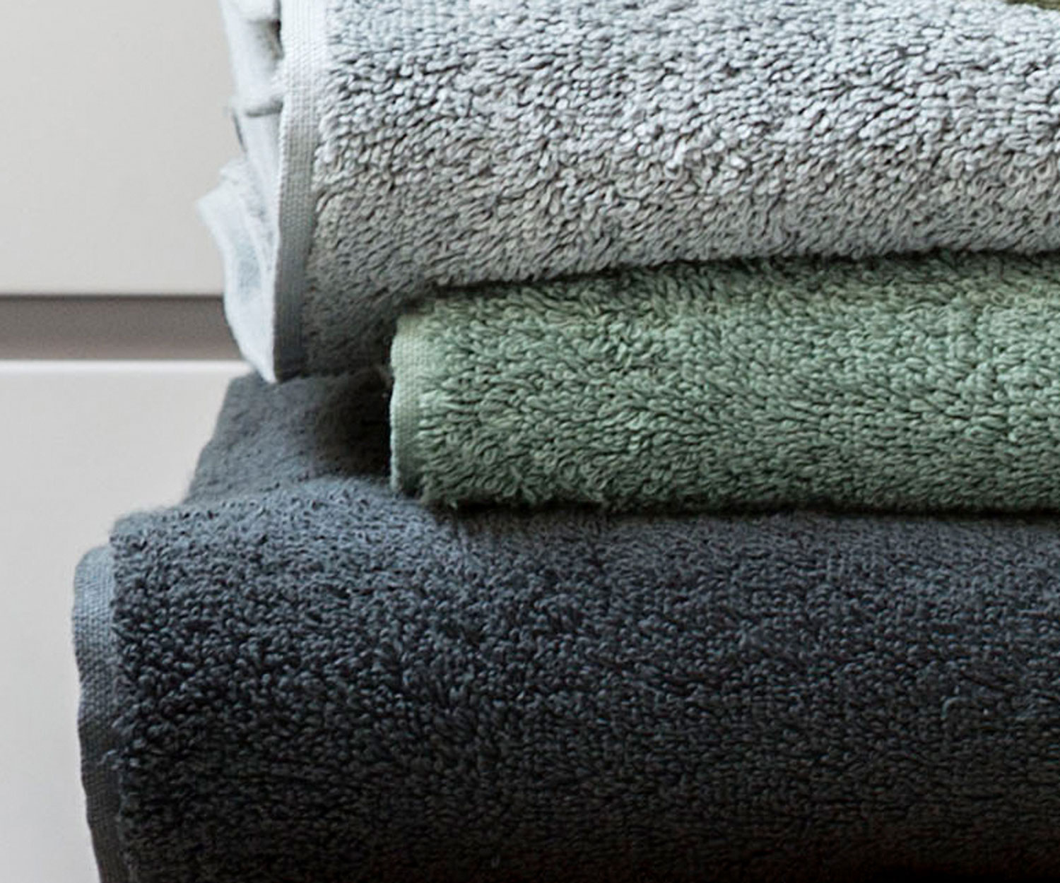 Weseta PURO towels in 9 colours